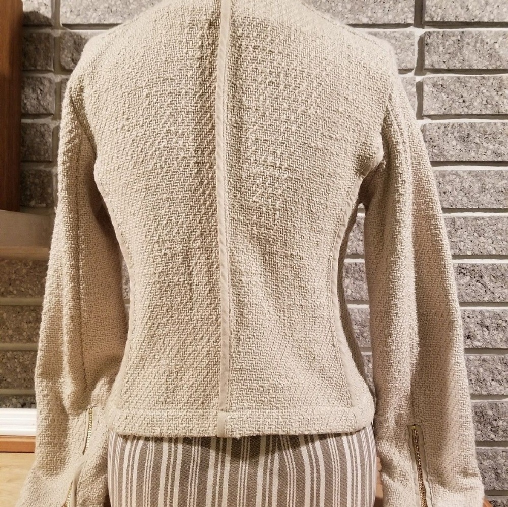 S/P Off White & Gold Tweed Cropped Blaxer